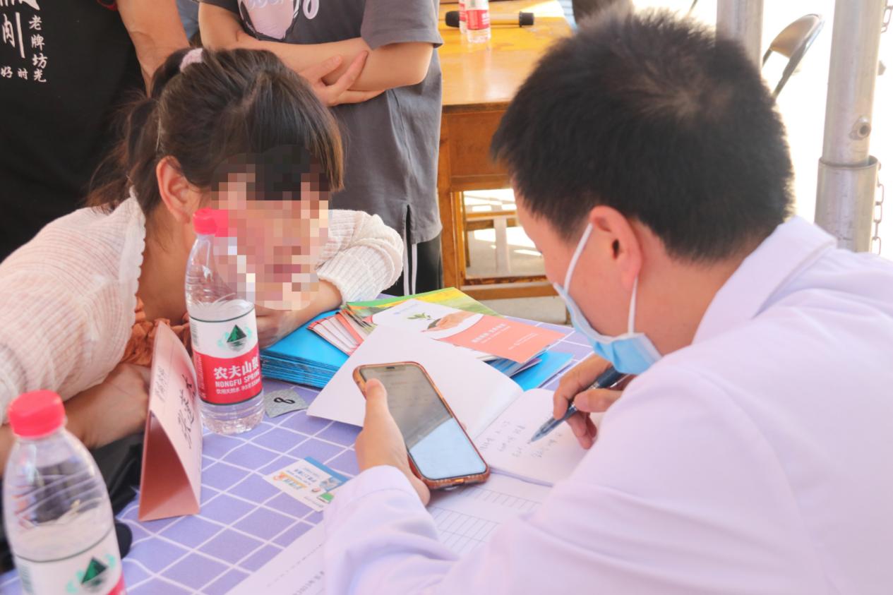 a0ce34186618e184d9d7ef255b605d3