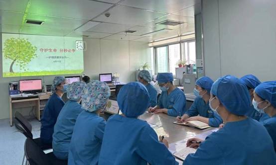 f6bff6e566833a7ebb51f78e6c0153b